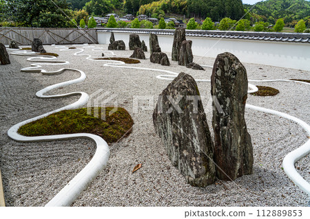 [Important Preservation District for Groups of Traditional Buildings] Fukuzumi Kawahara Sumiyoshi Shrine Suminoe Garden 1 Tamba Sasayama City, Hyogo Prefecture 112889853