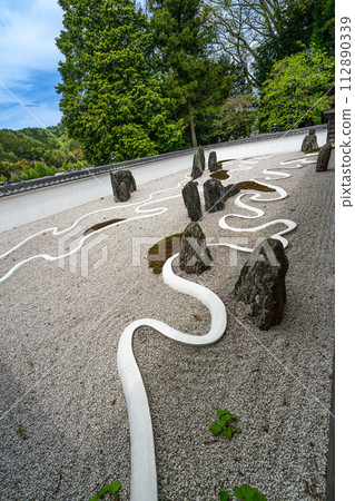 [Important Preservation District for Groups of Traditional Buildings] Fukuzumi Kawahara Sumiyoshi Shrine Suminoe Garden 7 Tamba Sasayama City, Hyogo Prefecture 112890339