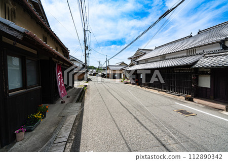 [Important Preservation District for Groups of Traditional Buildings] Fukuzumi - Scenery of Fukuzumi middle district in early summer 13 - Tamba Sasayama City, Hyogo Prefecture 112890342