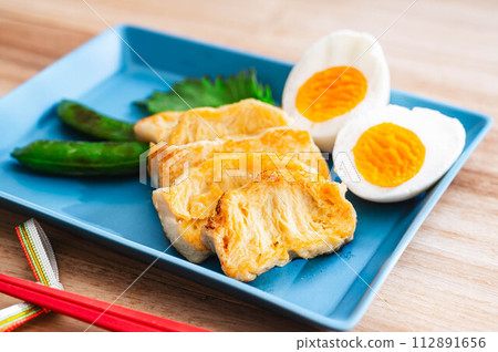 baked frozen tofu 112891656