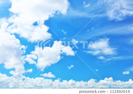 夏天藍天和雲彩 夏天藍天和雲彩 112892019