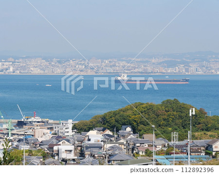 海灘的街道 112892396