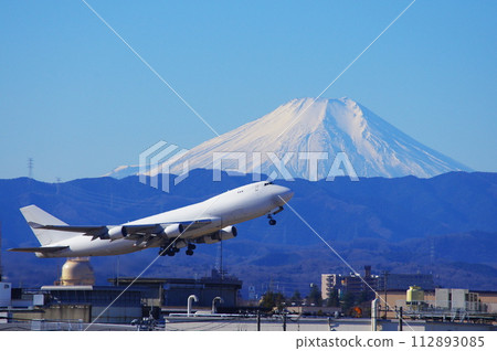 大型噴射機起飛和富士山 112893085