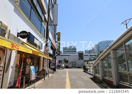 Sotetsu Line, Odakyu Line, Yokohama Municipal Subway "Shonandai Station" West Exit 112893545