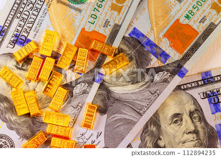 Investing gold is an effective way to preserve your finances during times of inflation Investing gold is an effective way to preserve your finances during times of inflation 112894235
