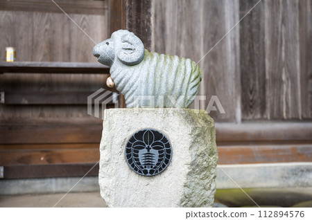 Guardian dogs of Hitsuji Shrine|Annaka City, Gunma Prefecture Guardian dogs of Hitsuji Shrine|Annaka City, Gunma Prefecture 112894576