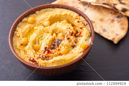 Declicious food from chickpea - hummus 112894929