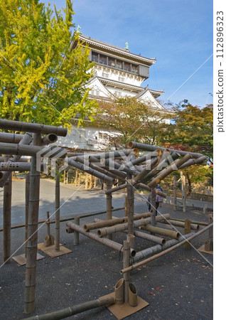 Kitakyushu City's popular tourist spot Kokura Castle and bamboo lanterns 112896323