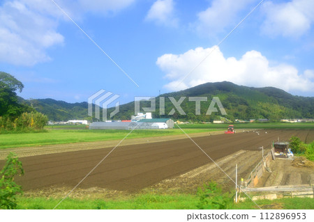 從築肥線鹿屋站到越前前原站的車窗所看到的景色（2022年） 112896953