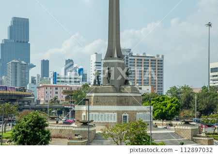view of victory monument, Bangkok, Thailand 112897032
