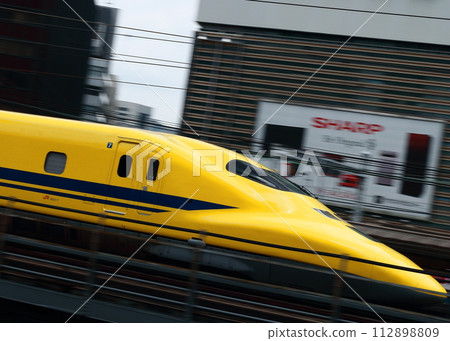黃醫生抵達車站 黃醫生抵達車站 112898809