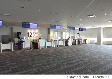 Fukuoka Airport and surrounding scenery (2022) 112898964