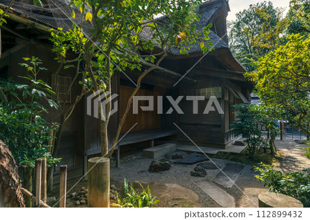 熊本水前寺公園古金傳住室 112899432