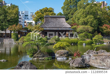 熊本水前寺公園內的美景 112899534