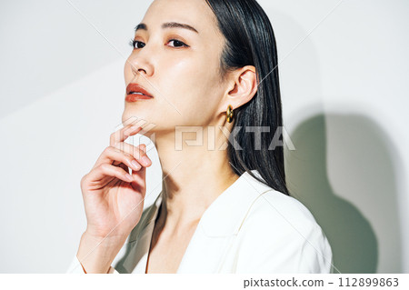 career woman   112899863