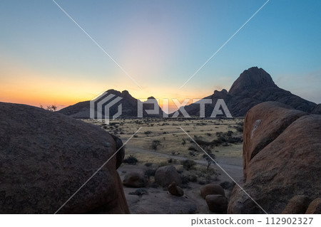 Sunset at Spitzkoppe Sunset at Spitzkoppe 112902327