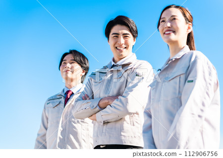 An engineering team heading towards the future An engineering team heading towards the future 112906756