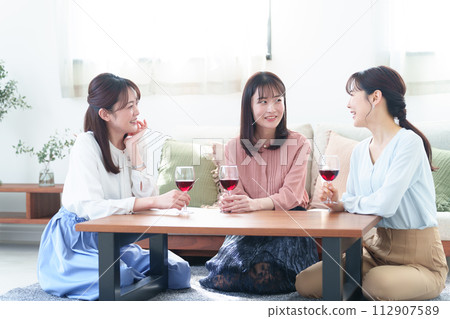 Girls' Unit Home Party Girls' Unit Home Party 112907589