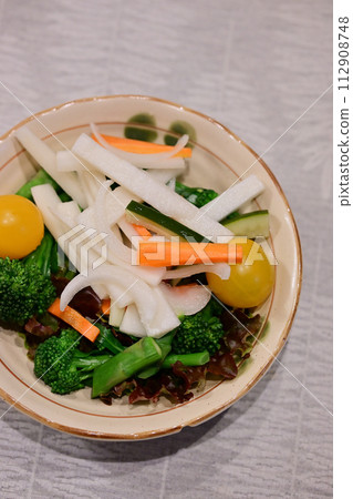 A salad A salad 112908748