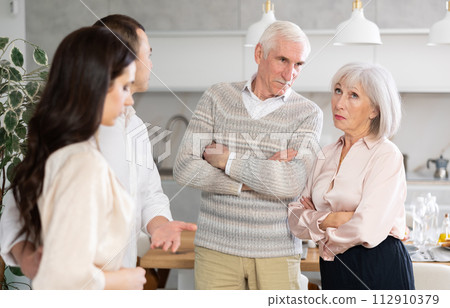 Adult son introduces his parents to girlfriend, family gatherings and communication Adult son introduces his parents to girlfriend, family gatherings and communication 112910379