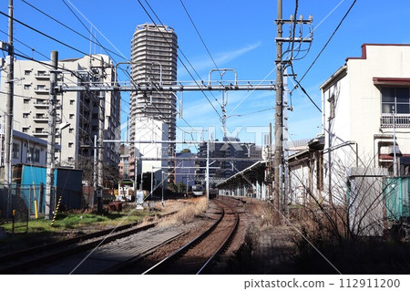從橫須賀鐵路道口看JR橫須賀站 112911200