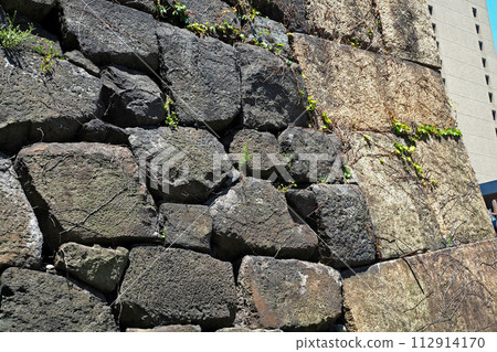 舊江戶城牛込門蹟的石牆[東京都千代田區] 112914170