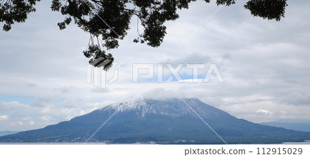 櫻島山頂被白雪覆蓋 櫻島山頂被白雪覆蓋 112915029