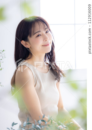 Beauty Women's portraits 112916009