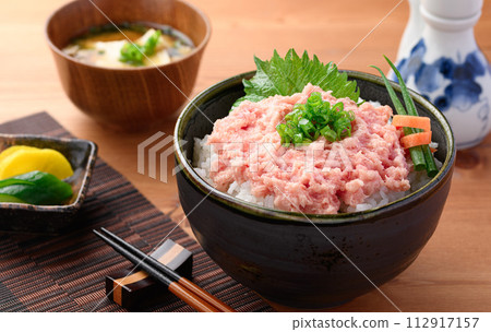 Negitoro-don Tuna Tataki-don 112917157