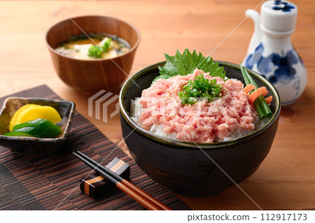 Negitoro-don Tuna Tataki-don 112917173