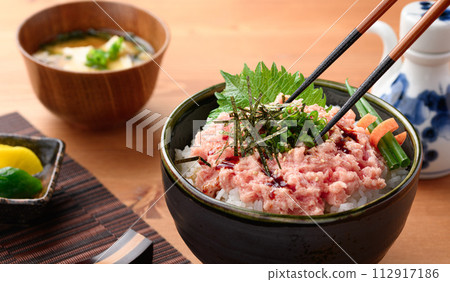 Negitoro-don Tuna Tataki-don 112917186