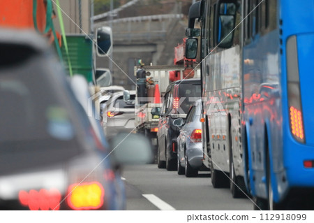 公路擁堵 112918099
