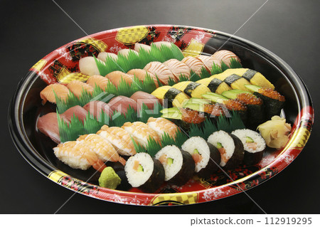 新鮮美味的外帶壽司 112919295