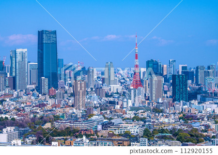 Tokyo cityscape in Japan Tokyo City View. Views of Azabudai Hills, Tokyo Tower, etc. Tokyo cityscape in Japan Tokyo City View. Views of Azabudai Hills, Tokyo Tower, etc. 112920155