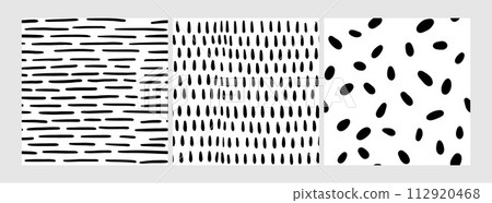 Small dash patterns set. Seamless minimal dash pattern, small elements. Small dash patterns set. Seamless minimal dash pattern, small elements. 112920468