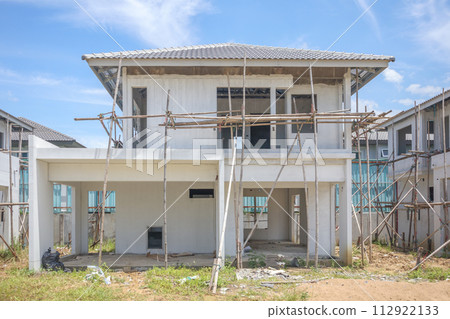 construction residential new house with prefabrication system in progress at building site construction residential new house with prefabrication system in progress at building site 112922133