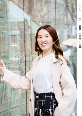 通勤的女商人 通勤的女商人 112924228