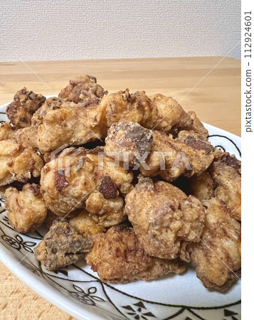 Delicious fried chicken Delicious fried chicken 112924601