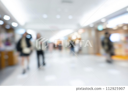 Downtown background blur Downtown background blur 112925907