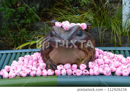 Frog at Sanko Inari Shrine Frog at Sanko Inari Shrine 112926236