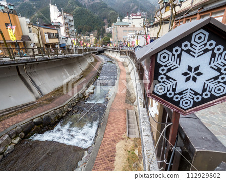 [Gero Onsen] Gero townscape in early spring 112929802