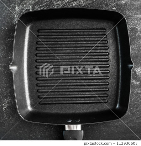 Cast iron griddle Cast iron griddle 112930605