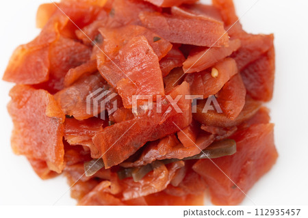 福神漬白色背景 112935457