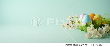 Spring Easter holiday background Spring Easter holiday background 112936306