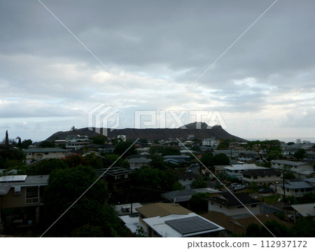 Diamondhead and the city of Honolulu on Oahu on a nice day Diamondhead and the city of Honolulu on Oahu on a nice day 112937172
