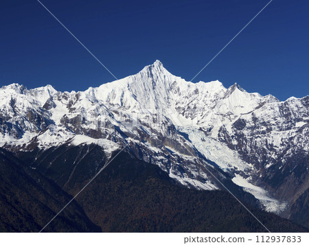 Meili Snow Mountains, Yunnan Province, the main peak of Mt. Kawakabu and Mingyong Glacier / Meili Snow Mountains Meili Snow Mountains, Yunnan Province, the main peak of Mt. Kawakabu and Mingyong Glacier / Meili Snow Mountains 112937833