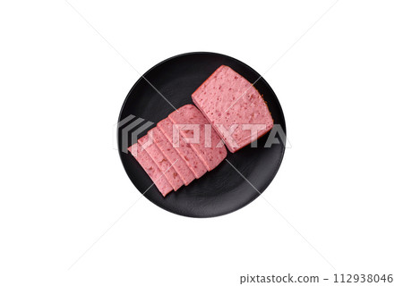 Delicious canned pink ham with salt, spices and herbs 112938046