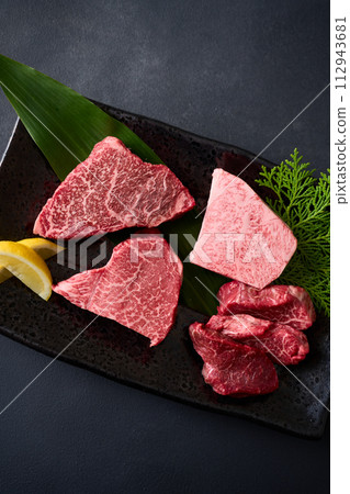 國產及牛隻 - 各部位拼盤 112943681