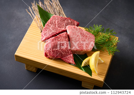 國產及牛隻 - 各部位拼盤 國產及牛隻 - 各部位拼盤 112943724