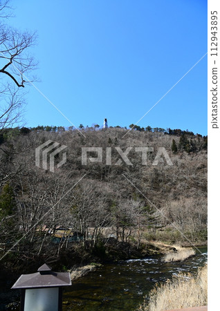 東北之春:從大迫町新大橋眺望權現大人 東北之春:從大迫町新大橋眺望權現大人 112943895